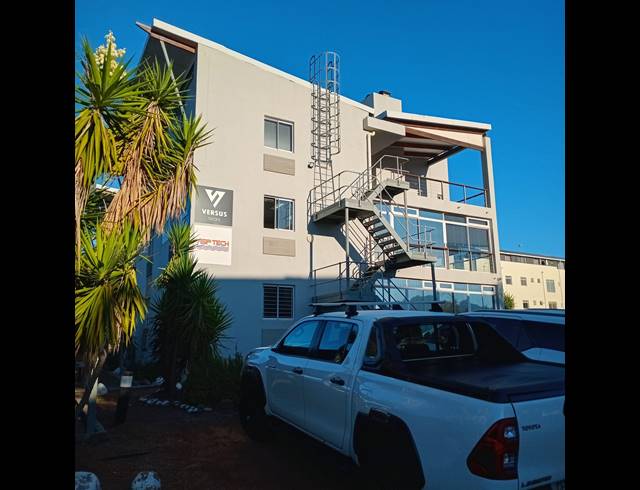 221M² OFFICE TO LET IN TECHNO PARK